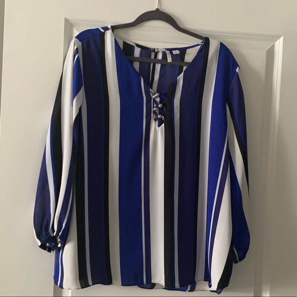 Dressy Blouse; Cato; XL; V Neck-Cut Out; Navy Blue, Royal Blue & White